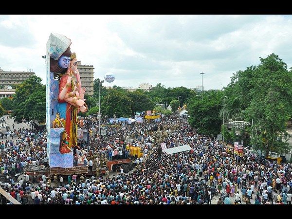 మహా గణపతి శోభా యాత్ర