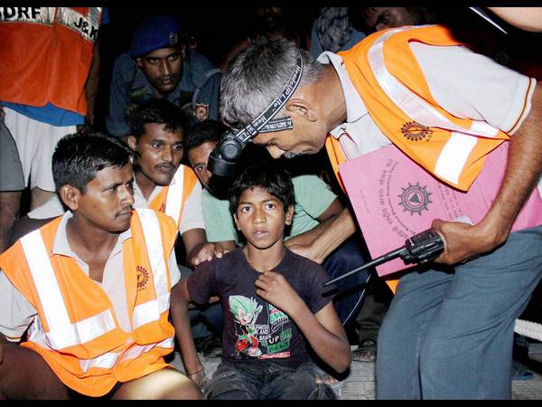 వరదల నుంచి తేరుకోని జమ్మూ కాశ్మీర్