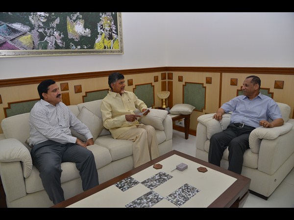 రాజధానిపై గవర్నర్‌కు