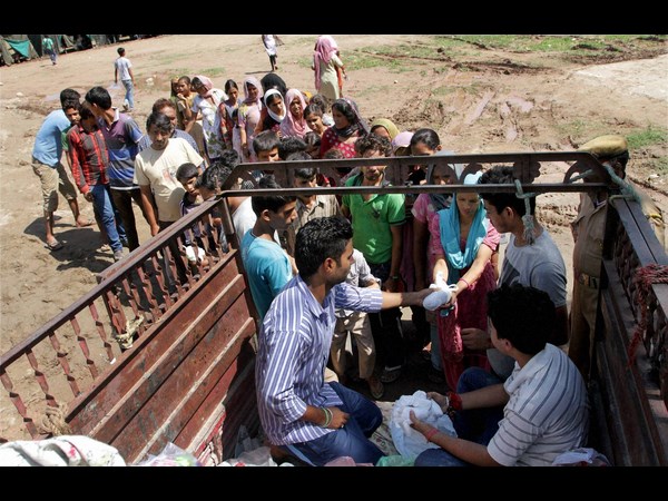  వరదల్లో మోడీ సహకారం మరవలేనిది: ఓమర్ అబ్దుల్లా