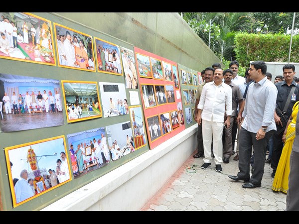 చంద్రబాబు 100రోజుల పాలనపై ఫోటో ఎగ్జిబిషన్