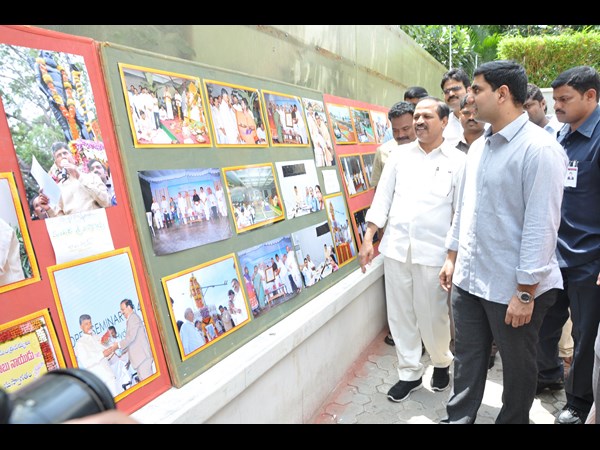 చంద్రబాబు 100రోజుల పాలనపై ఫోటో ఎగ్జిబిషన్