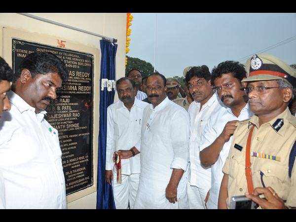 నాయిని