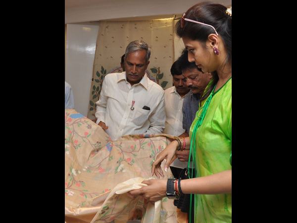 పరిశీలిస్తూ ఇలా...