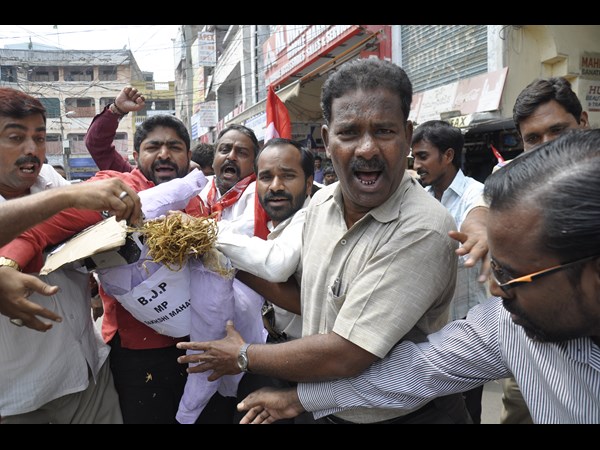 వామపక్షాలు