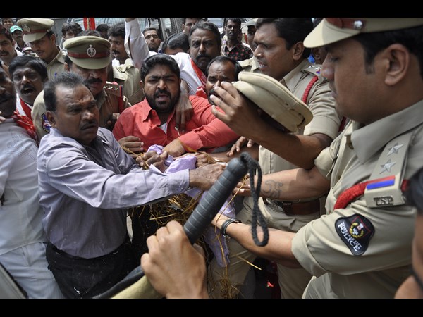వామపక్షాలు