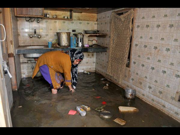 వరదల్లో 277మంది చనిపోయారు: ఒమర్ అబ్దుల్లా