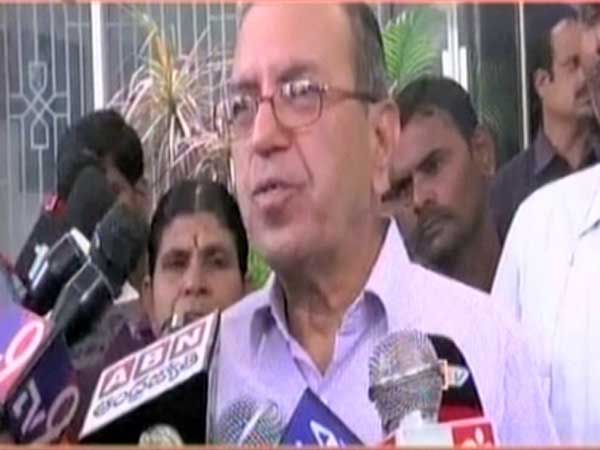 బందోబస్తు, అరెస్ట్