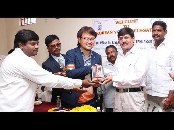 భారతీయ సంస్కృతి సంప్రదాయాలు గొప్పవన్న కొరియా ప్రతినిధుల బృందం భారతీయ సంస్కృతి సంప్రదాయాలు గొప్పవన్న కొరియా ప్రతినిధుల బృందం