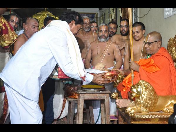 అహోబిల మఠంలో కెసిఆర్