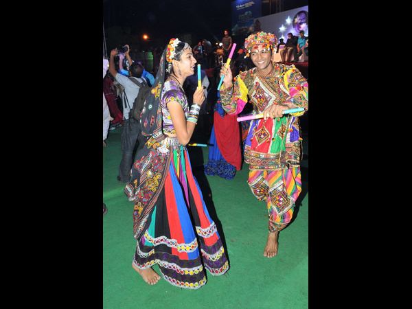 దాండియా ఆటలు ఆడా..