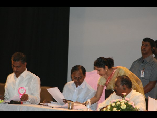 కేసీఆర్