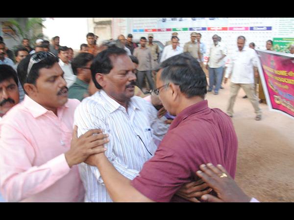 ఏపీఎన్జీవోలు