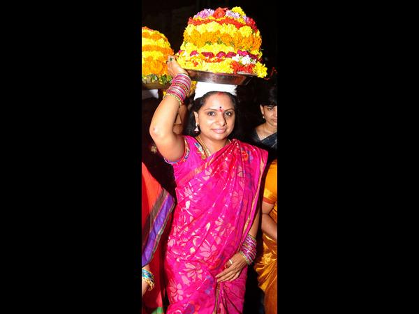 బతుకమ్మ