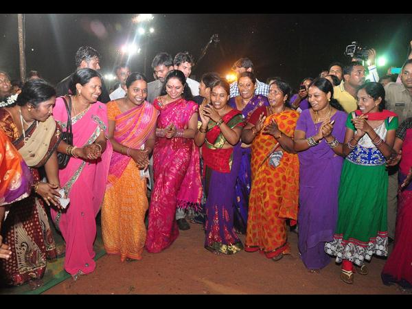 బతుకమ్మ