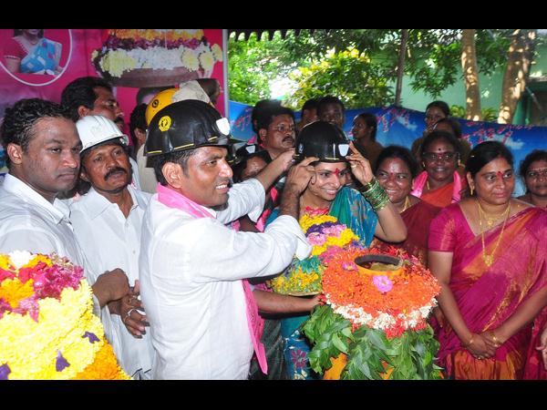 బతుకమ్మ