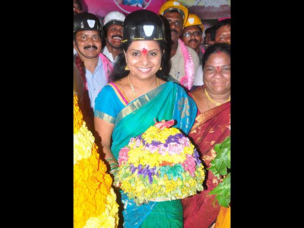 బతుకమ్మ