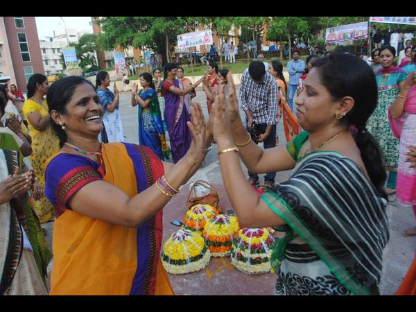 సచివాలయం