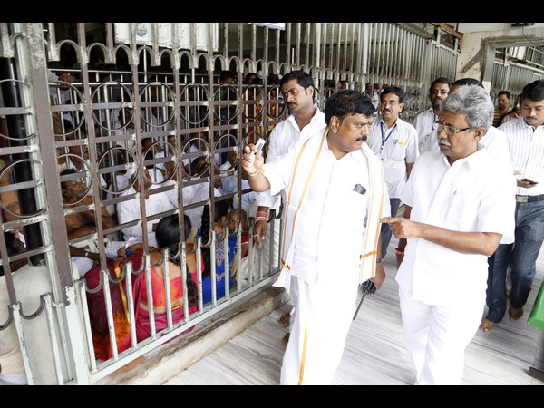 మాణిక్యాలరావు