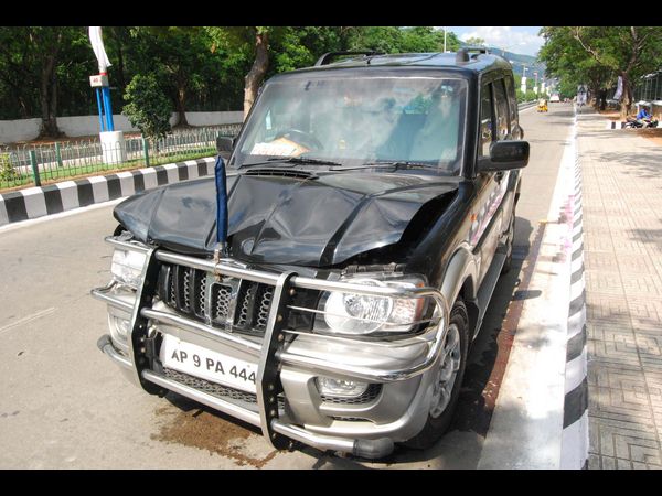 చంద్రబాబు వాహనం