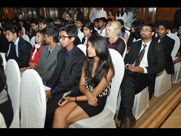 మోడల్ ఐరాస