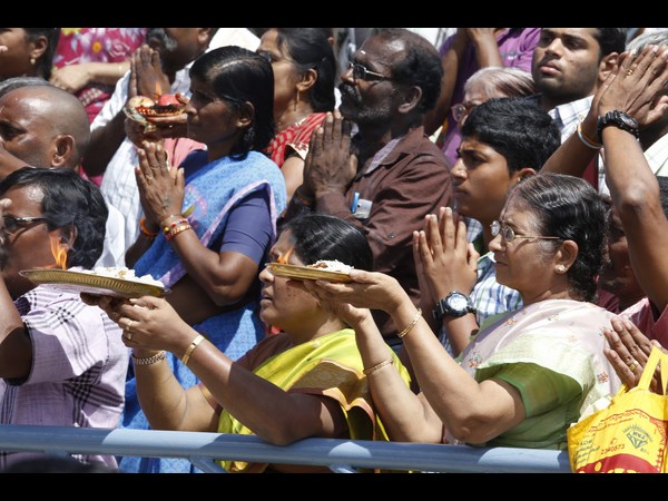  తిరుమల మాడవీధుల్లో చిన్న శేష వాహనంపై శ్రీవారు