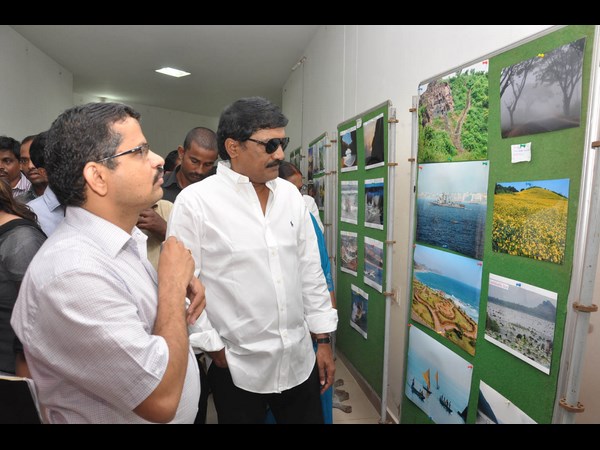 టూరిజం హబ్గా వైజాగ్: గంటా శ్రీనివాసరావు టూరిజం హబ్గా వైజాగ్: గంటా శ్రీనివాసరావు