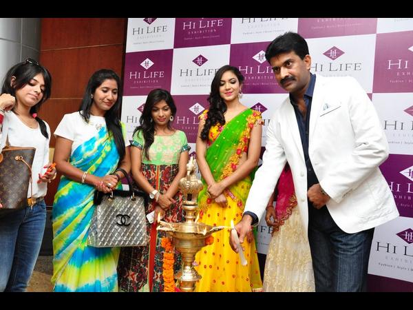రీతూ వర్మ సందడి