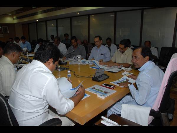 యూనివర్శిటీ కూడా..