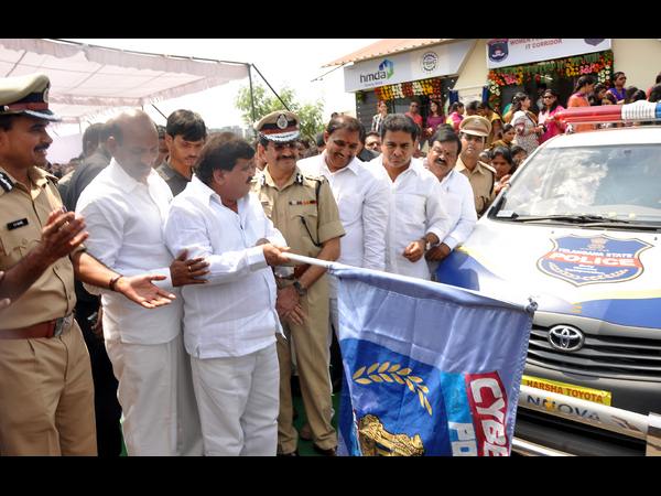 పోలీసులకు అదనపు బస్సులు... పోలీసులకు అదనపు బస్సులు...