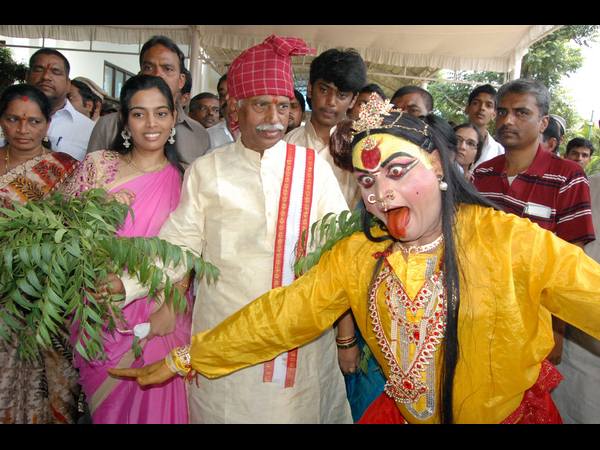  అలయ్ బలయ్