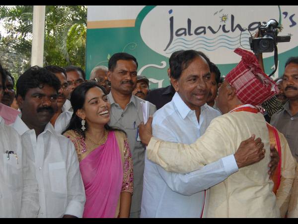  అలయ్ బలయ్