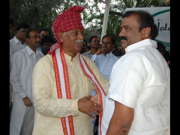  అలయ్ బలయ్