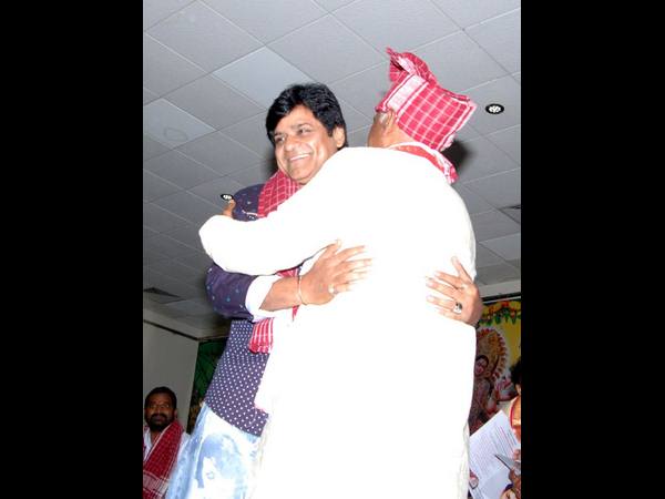  అలయ్ బలయ్