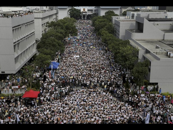  హాంకాంగ్‌లో తగ్గుముఖం పట్టిన ఆందోళనలు 