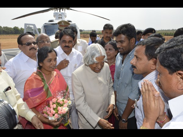 మళ్లీ రుణాలు