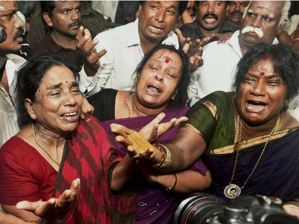  జయలలిత - ఆందోళనలు