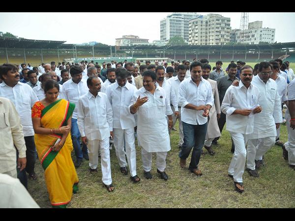 ఏర్పాట్ల పరిశీలన