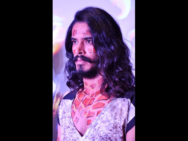 ర్యాంప్‌ వాక్‌తో కనువిందు చేసిన ముద్దుగుమ్మలు