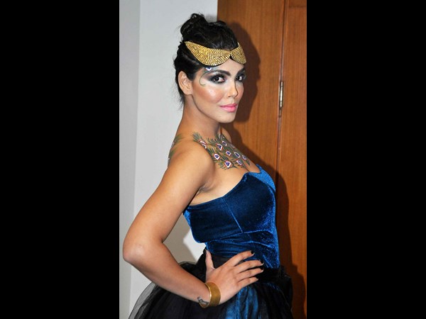 ర్యాంప్‌ వాక్‌తో కనువిందు చేసిన ముద్దుగుమ్మలు