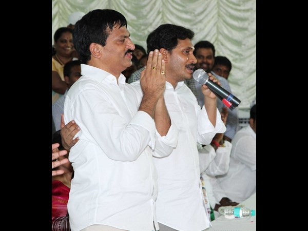 వైయస్ జగన్