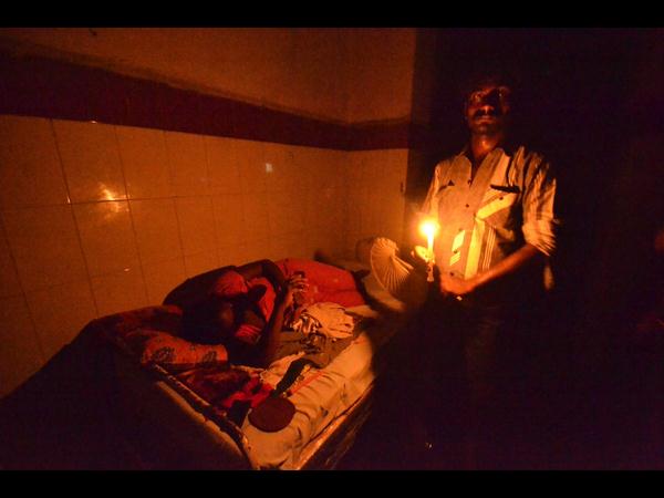  వైజాగ్ కేజీహెచ్ అసుపత్రిలో అంధకారం