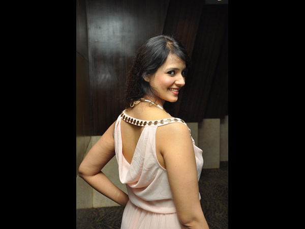 సలోనీ