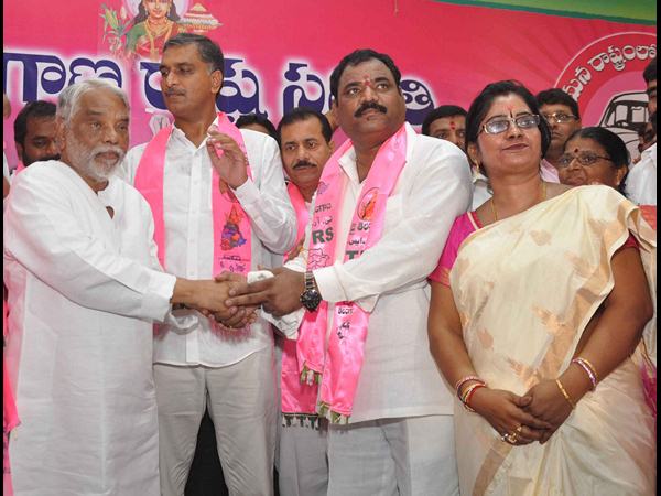 చేరికలు