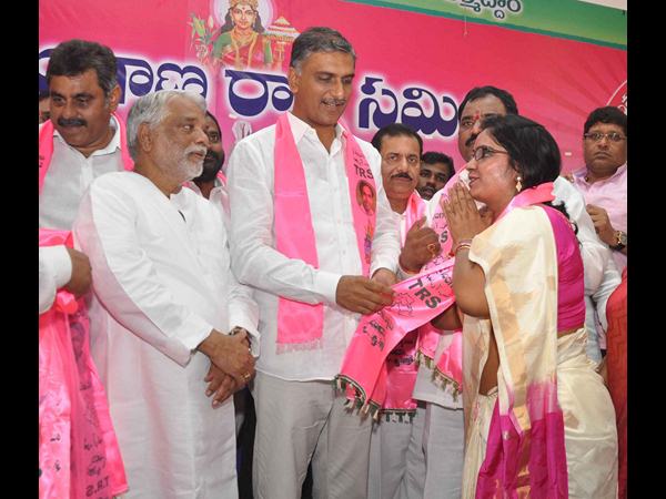 చేరికలు