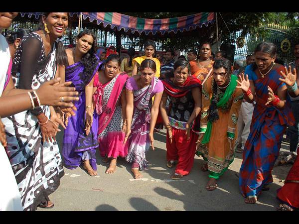  హిజ్రాల ధర్నా