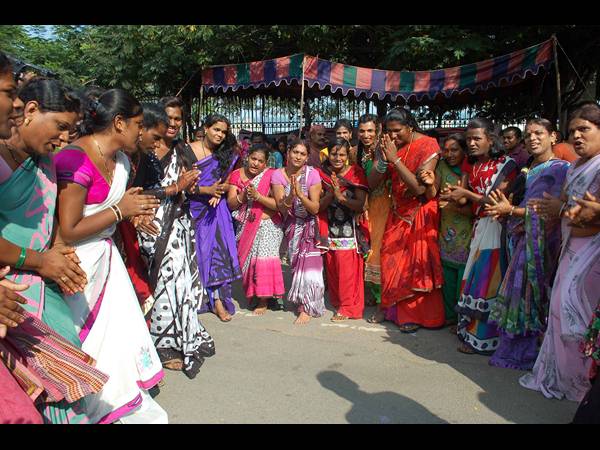  హిజ్రాల ధర్నా