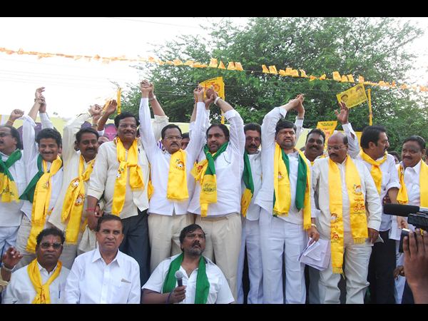 సూర్యాపేటలో ధర్నా సూర్యాపేటలో ధర్నా