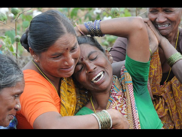 బోరుబావిలో పడిన చిన్నారి