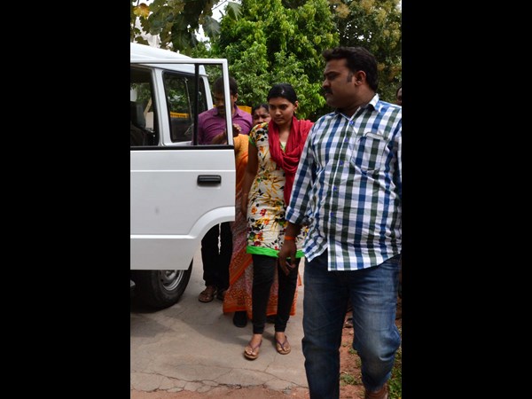 ఇంటికి భవ్యశ్రీ